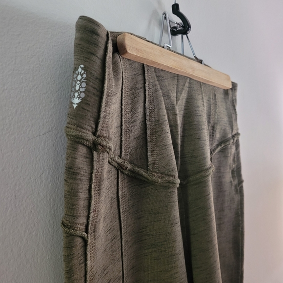 FREE PEOPLE movement olive green cotton blend leggings size xs - Picture 3 of 7